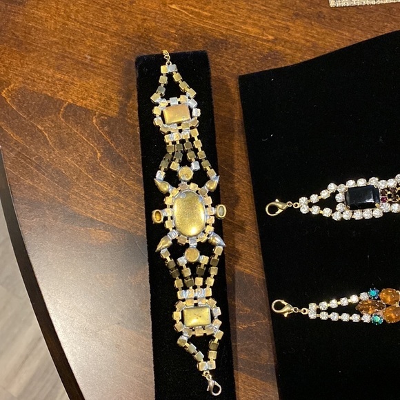 BEAUTIFULLY Brilliant Czechoslovakian Crystal and gemstone Bracelet. Sold each. - Picture 6 of 11